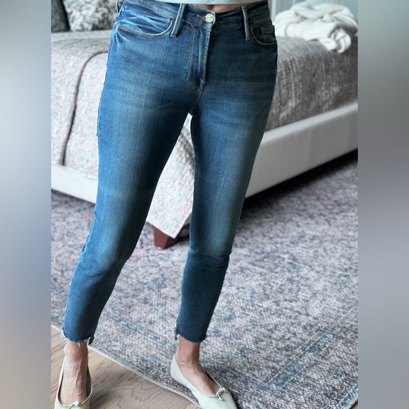 FRAME Le Skinny De Jeanne in Cape May Blue Ankle Stretch Revolve 27 - Picture 3 of 9